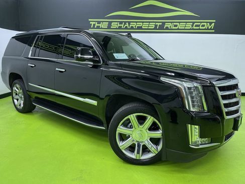 Used 2017 Cadillac Escalade ESV Premium Luxury AWD/4WD image 1