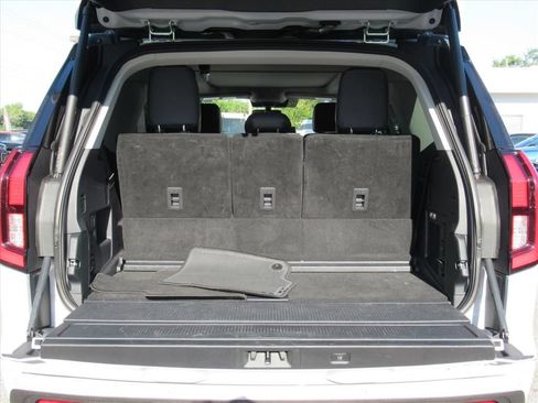 Used 2025 Ford Expedition Platinum AWD/4WD image 31
