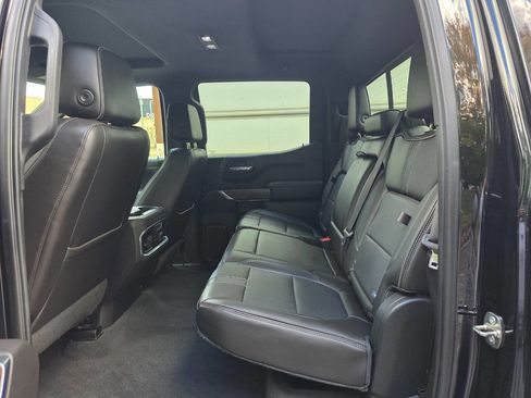 Used 2019 Chevrolet Silverado 1500 High Country w/ Z71 Off-Road Package image 34