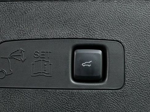 Used 2024 Lincoln Corsair FWD w/ Equipment Group 101A image 31