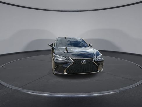 Used 2023 Lexus ES 350 F Sport FWD image 3