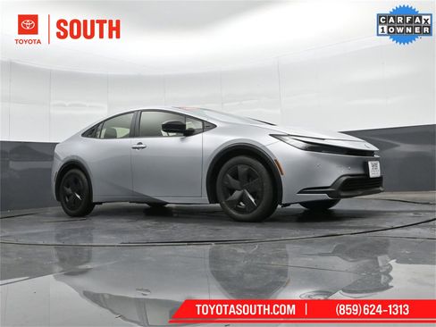 Used 2024 Toyota Prius LE image 34