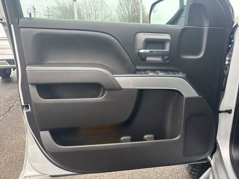 Used 2018 Chevrolet Silverado 1500 LT w/ All Star Edition image 9