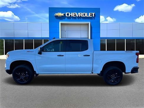 Used 2025 Chevrolet Silverado 1500 LT Trail Boss w/ Convenience Package II image 6