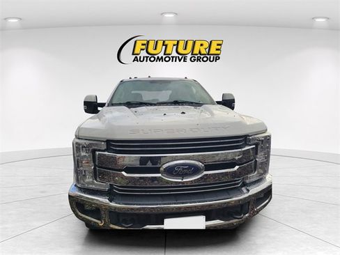 Used 2018 Ford F350 Lariat w/ Camper Package image 2