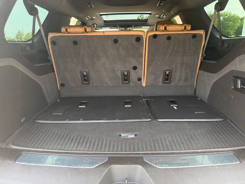 Used 2024 Cadillac Escalade ESV Premium Luxury w/ LPO, Floor Liner Package AWD/4WD image 34