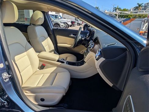 Used 2019 Mercedes-Benz GLA 250 GLA 250 image 13