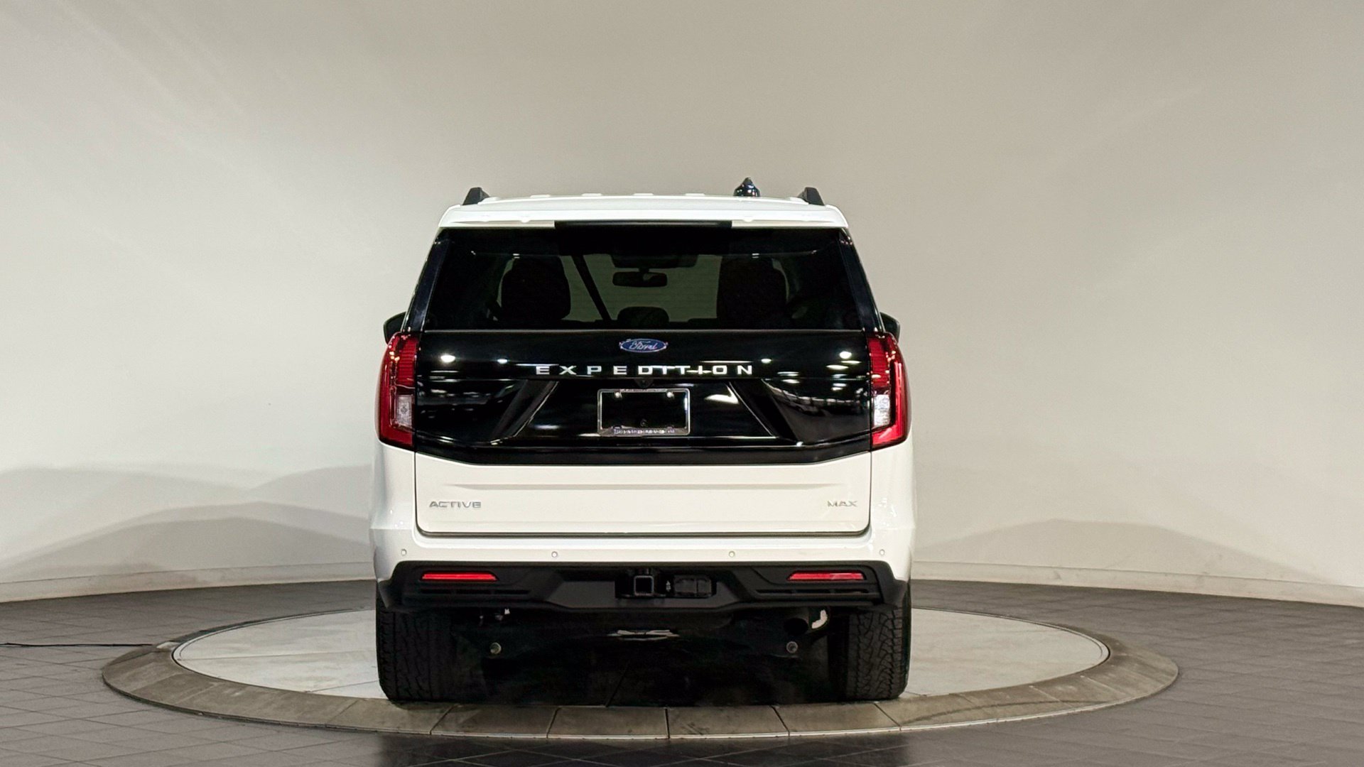 Used 2025 Ford Expedition Max Active AWD/4WD image 8