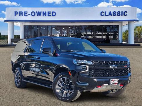 Used 2023 Chevrolet Suburban Z71 w/ Luxury Package AWD/4WD image 1
