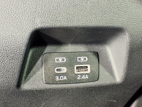 Certified 2025 Subaru Crosstrek 2.5i Limited w/ Crosstrek Mirror Package AWD/4WD image 12