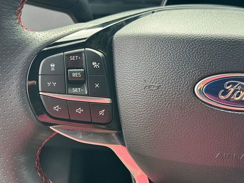 Used 2025 Ford Explorer ST-Line AWD/4WD image 24