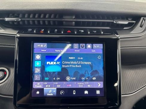 Used 2023 Jeep Grand Cherokee L Laredo AWD/4WD image 44
