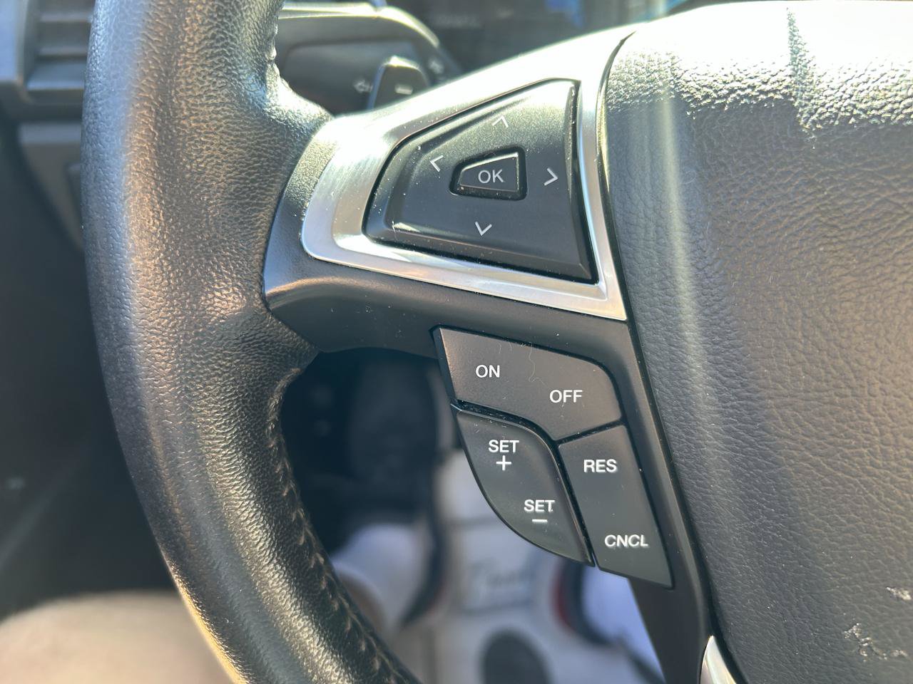 Used 2017 Ford Fusion Titanium AWD/4WD image 19