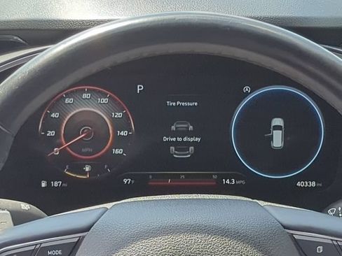 Used 2022 Hyundai Santa Fe SEL w/ Convenience Package FWD image 7