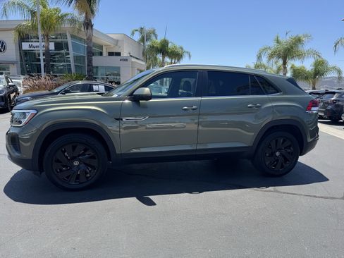 Used 2026 Volkswagen Atlas Cross Sport SE w/ Panoramic Sunroof Package AWD/4WD image 6