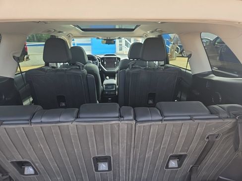 Used 2025 Subaru Ascent Bronze Edition w/ Onyx Package AWD/4WD image 4