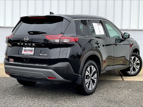 Used 2023 Nissan Rogue SV w/ SV Premium Package AWD/4WD image 17