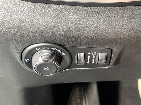 Used 2022 Jeep Compass Latitude w/ Convenience Group AWD/4WD image 10