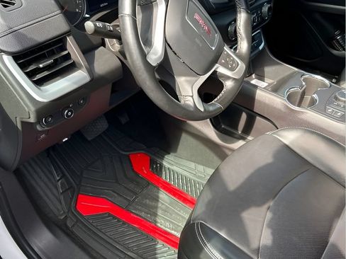 Used 2024 GMC Terrain SLT FWD image 7