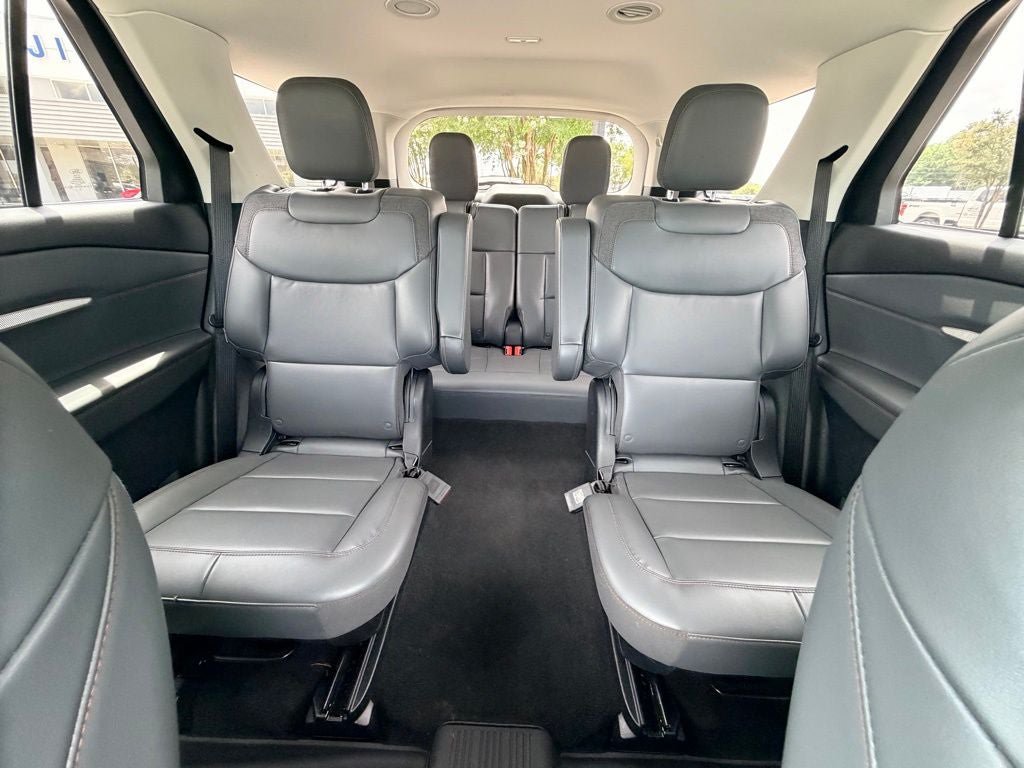 New 2026 Ford Explorer Active w/ Active Comfort Package RWD image 26