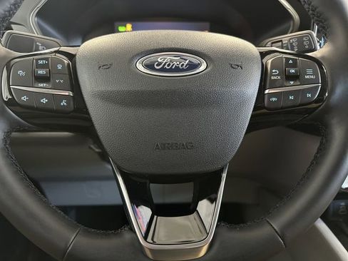 New 2026 Ford Escape SE image 18