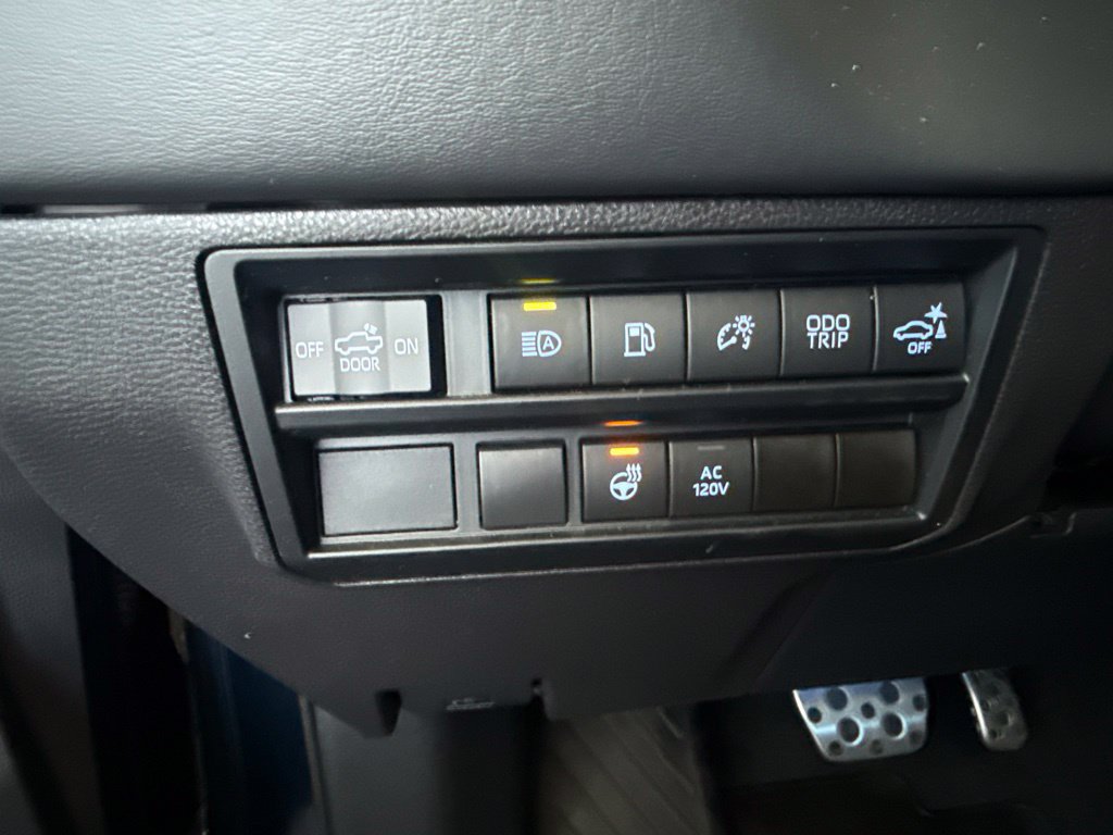 Used 2024 Toyota Tundra Platinum w/ TRD Off-Road Package AWD/4WD image 13
