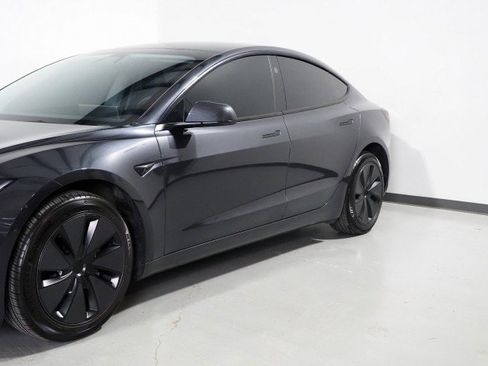 Used 2025 Tesla Model 3 Long Range image 53