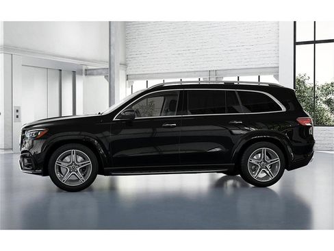 New 2026 Mercedes-Benz GLS 450 4MATIC image 35