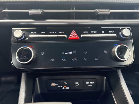 Used 2025 Hyundai Santa Cruz SEL FWD image 18