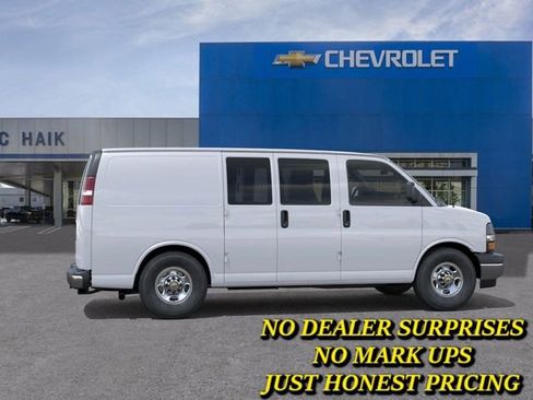 New 2026 Chevrolet Express 2500 w/ Driver Convenience Package RWD image 5
