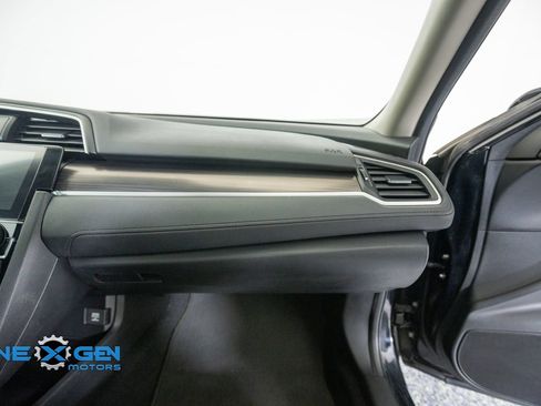 Used 2019 Honda Civic EX image 41
