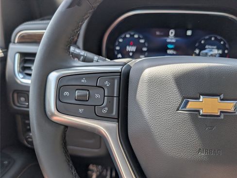 Used 2023 Chevrolet Tahoe Premier AWD/4WD image 28