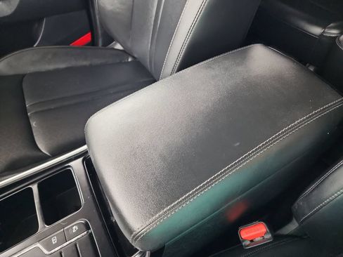 Used 2023 Kia Sorento S w/ Panoramic Sunroof Package FWD image 33