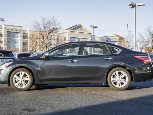 Used 2013 Nissan Altima 2.5 SV w/ 2.5SV Convenience Pkg image 4