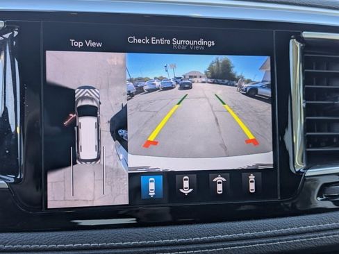 Used 2018 Chrysler Pacifica Limited w/ Advanced Safetytec Group image 15