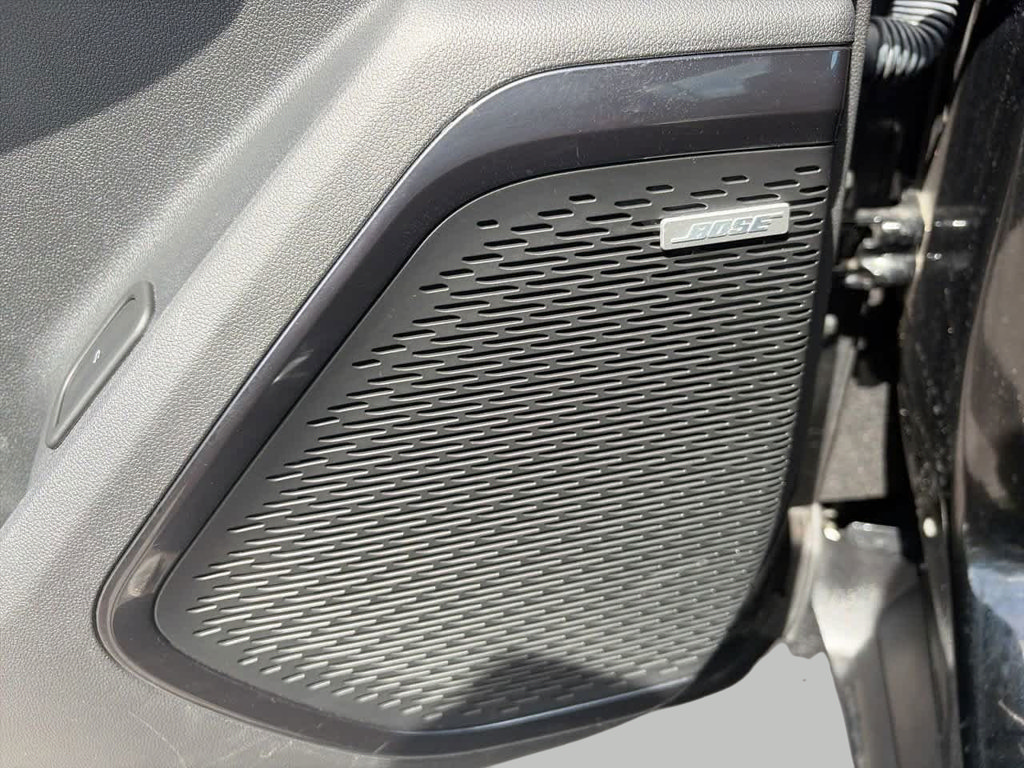 Used 2025 GMC Acadia AT4 w/ LPO, Floor Liner Package AWD/4WD image 17