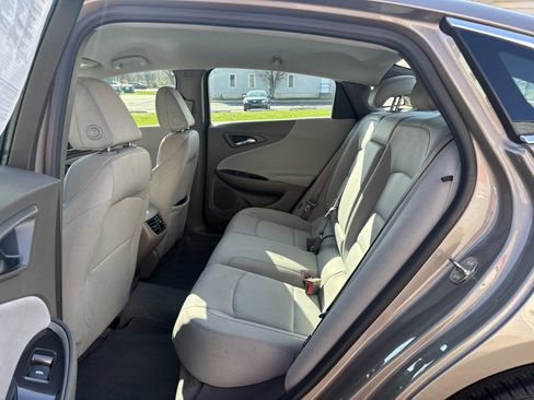 Used 2024 Chevrolet Malibu LT FWD image 14