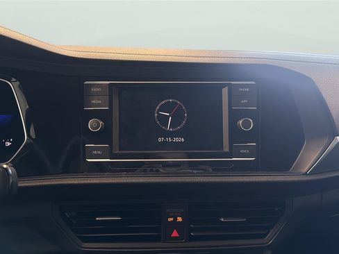 Used 2022 Volkswagen Jetta SE FWD image 19
