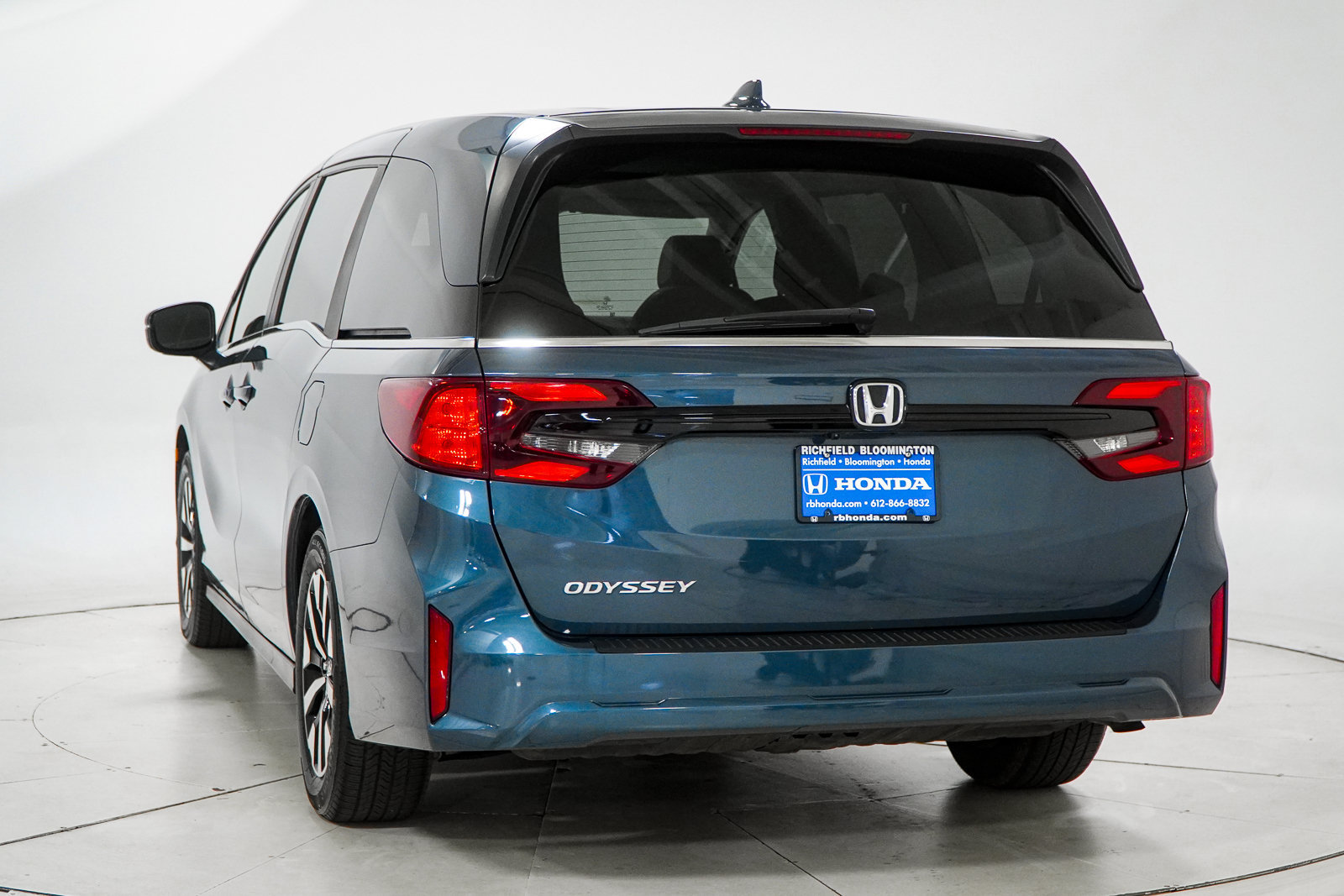 Used 2025 Honda Odyssey EX-L image 7