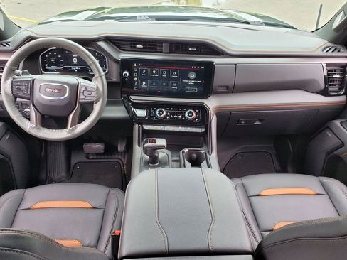 Used 2025 GMC Sierra 1500 AT4 w/ AT4 Premium Package AWD/4WD image 24