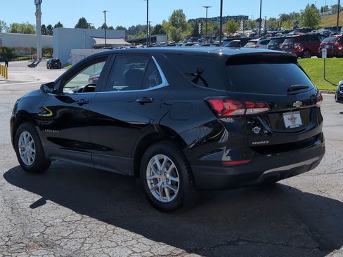 Used 2023 Chevrolet Equinox LT w/ Driver Convenience Package image 5