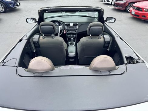 Used 2011 Chrysler 200 Touring FWD image 24