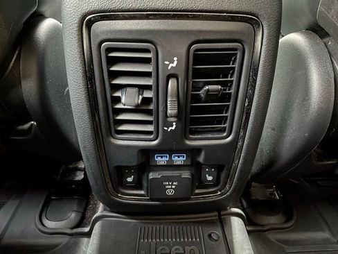 Used 2018 Jeep Grand Cherokee Trackhawk w/ Trailer Tow Group IV image 30