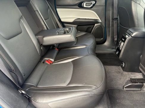 Used 2023 Jeep Compass Limited AWD/4WD image 18