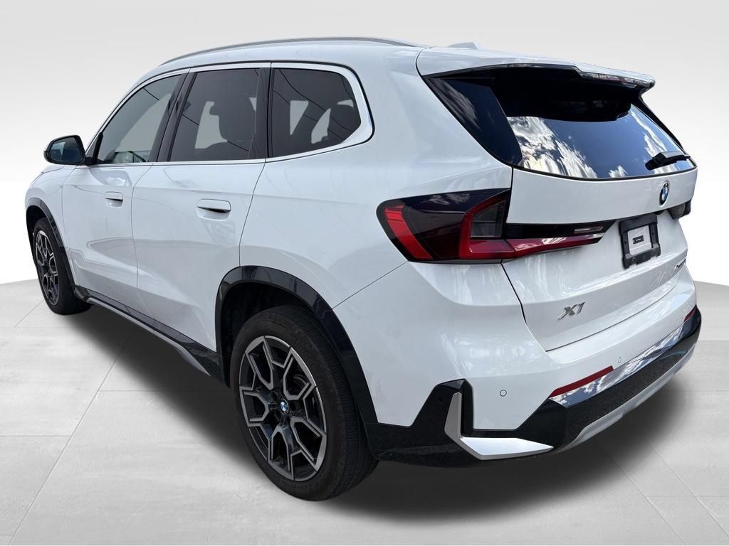 Certified 2025 BMW X1 xDrive28i w/ Convenience Package AWD/4WD image 2