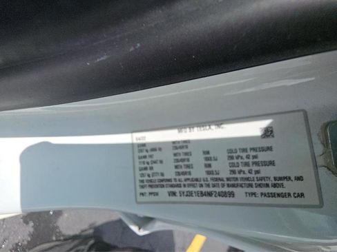 Used 2022 Tesla Model 3 Long Range AWD/4WD image 21