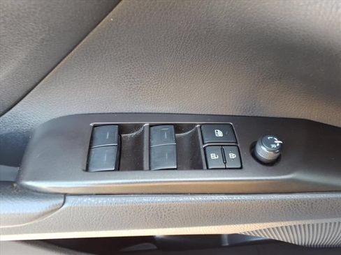 Used 2024 Toyota Camry SE FWD image 19