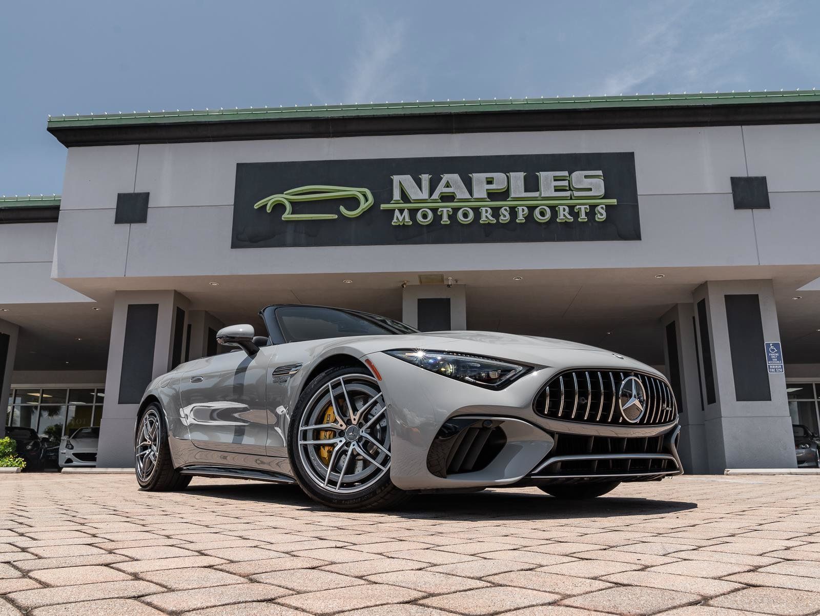 Used 2024 Mercedes-Benz SL 55 AMG 4MATIC image 9