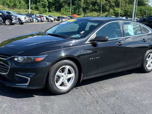 Used 2018 Chevrolet Malibu LS FWD image 4