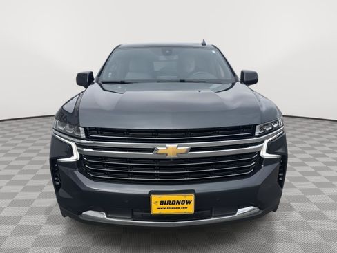 Used 2022 Chevrolet Suburban LT w/ LT Signature Package image 2